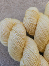 Load image into Gallery viewer, Sassy Custard - Silky BFL
