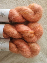 Load image into Gallery viewer, Luz de Alicante - Silky Mohair
