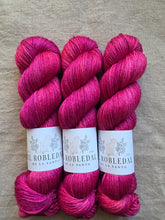 Laden Sie das Bild in den Galerie-Viewer, Alô Virginia - Silky BFL
