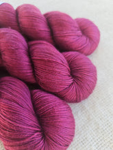 Cargar imagen en el visor de la galería, Mrs Plum - Mulberry
