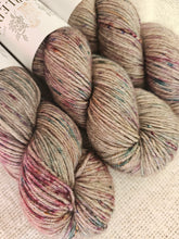 Load image into Gallery viewer, Poppy - SilkYak DK
