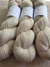Cargar imagen en el visor de la galería, Cloud Dancer - Sock Twist
