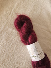 Load image into Gallery viewer, Plum - Silky Mohair
