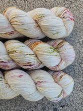 Cargar imagen en el visor de la galería, Another Love - Silky BFL Lace
