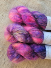 Load image into Gallery viewer, KAOS - Silky Mohair
