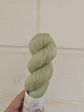 Cargar imagen en el visor de la galería, Matcha Latte - Silky BFL Lace
