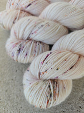 Load image into Gallery viewer, Lavender Haze - Silky BFL
