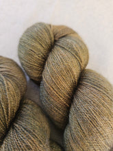 Cargar imagen en el visor de la galería, OOAK - Silky BFL Lace

