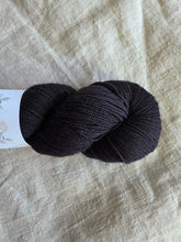 Cargar imagen en el visor de la galería, Better Black - Sock Twist
