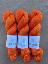 Cargar imagen en el visor de la galería, Mandarina - Sock Twist
