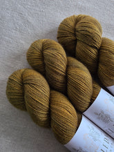 Load image into Gallery viewer, Bandida - Huanaco Single
