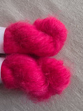 Cargar imagen en el visor de la galería, Bellissima - Fluffy DK
