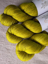 Cargar imagen en el visor de la galería, Fistik - Silky ME
