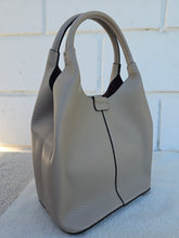 Cargar imagen en el visor de la galería, Bolso Bucket
