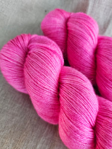 Rosa Rosae - Silky BFL