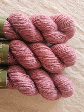 Load image into Gallery viewer, Betelina - Mohair Blend 3
