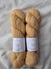 Load image into Gallery viewer, Betty - Mohair Blend 2
