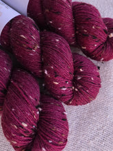 Cargar imagen en el visor de la galería, Plum Daddy - Tweed ME
