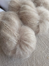 Load image into Gallery viewer, Barefoot - Fluffy DK
