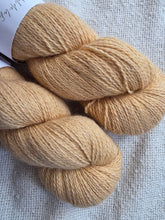 Load image into Gallery viewer, Betty - Mohair Blend 2
