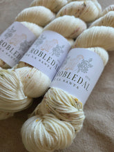Charger l'image dans la galerie, Easily Broken - Silky ME Sock
