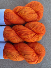 Cargar imagen en el visor de la galería, Mandarina - Sock Twist
