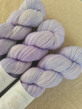 Load image into Gallery viewer, Cruel Summer - Silky BFL Lace
