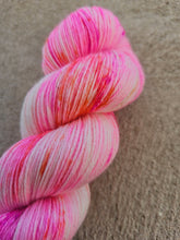 Load image into Gallery viewer, Palo Borracho 2.0 - Silky BFL
