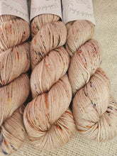 Load image into Gallery viewer, Entre Patios - Mulberry
