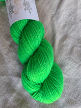 Laden Sie das Bild in den Galerie-Viewer, Lucky Dip - British Wool
