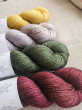 Cargar imagen en el visor de la galería, Mystery Musikal Westknits KIT 05
