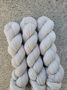 Barefoot - Silky BFL Lace
