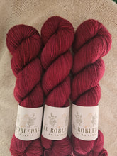 Load image into Gallery viewer, Plum Daddy - British Wool

