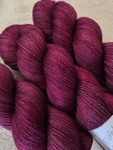 Cargar imagen en el visor de la galería, Tempranillo - Silky BFL Lace
