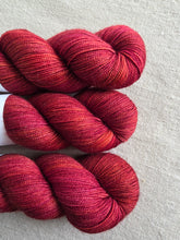 Load image into Gallery viewer, Barro Rojo - Sock Twist
