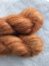 Cargar imagen en el visor de la galería, Bronze Era - Silky Mohair
