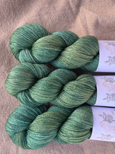 Cargar imagen en el visor de la galería, Matcha Mood - Silky BFL Lace
